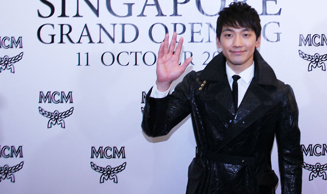 blog kpop star rain at mcm opening singapore DECOR STORE 2